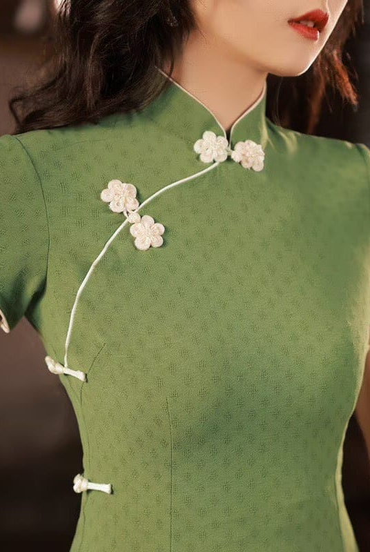 Beth and Brian Qipao-YG Luna Solid Green Midi Cheongsam