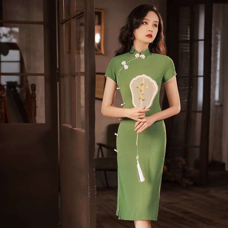 Beth and Brian Qipao-YG Luna Solid Green Midi Cheongsam