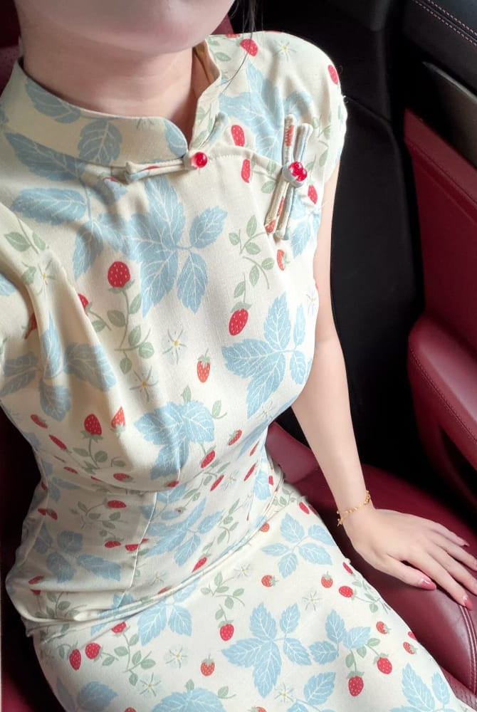 Beth and Brian Qipao-LSB Hazel Strawberry Print Beige Midi Cheongsam