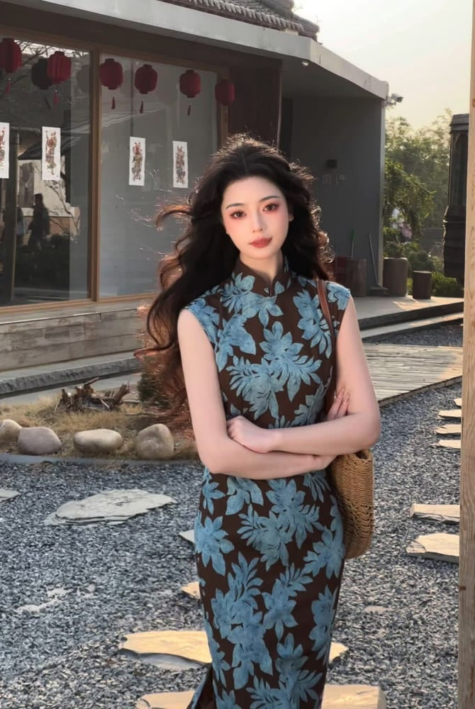 Beth and Brian Qipao-LSB Zoe Blue Leaf Floral Print Sleeveless Long Cheongsam