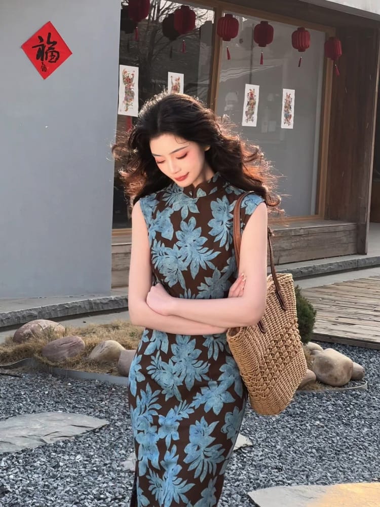 Beth and Brian Qipao-LSB Zoe Blue Leaf Floral Print Sleeveless Long Cheongsam