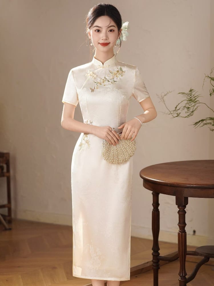 Beth and Brian Qipao-LSB Luna Floral & Butterfly Embroidery Midi Cheongsam