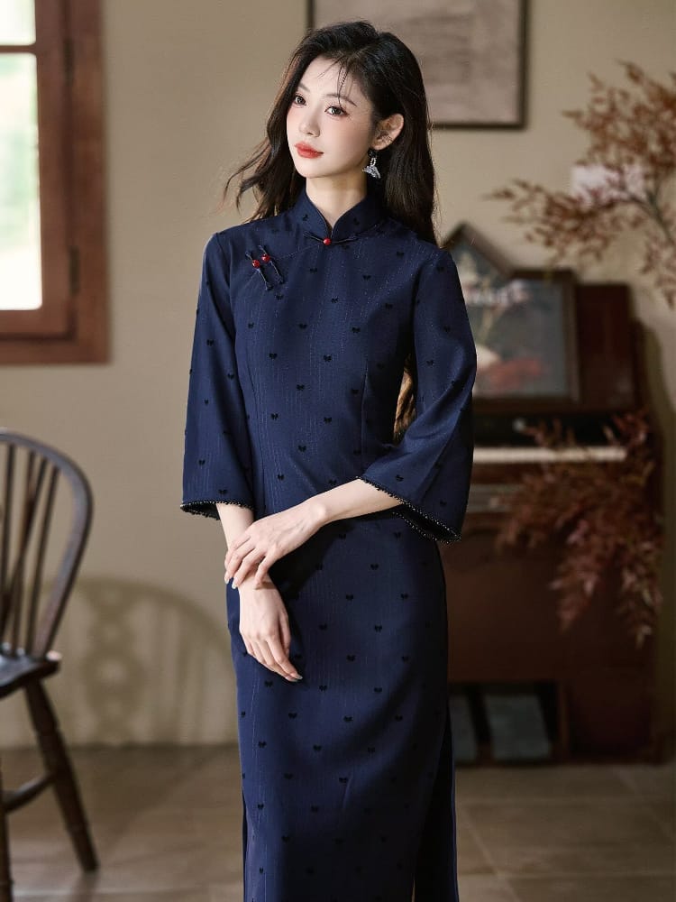 Beth and Brian Qipao-LSB Mia Small Bow Flocking Cheongsam With Three-Quarter Sleeves