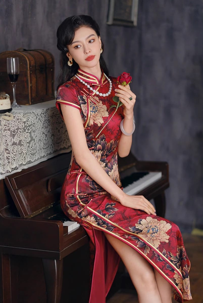 Beth and Brian Qipao-TL 19 Momme Pure Mulberry Silk Peony Bridal Qipao – Chinese Wedding Gown