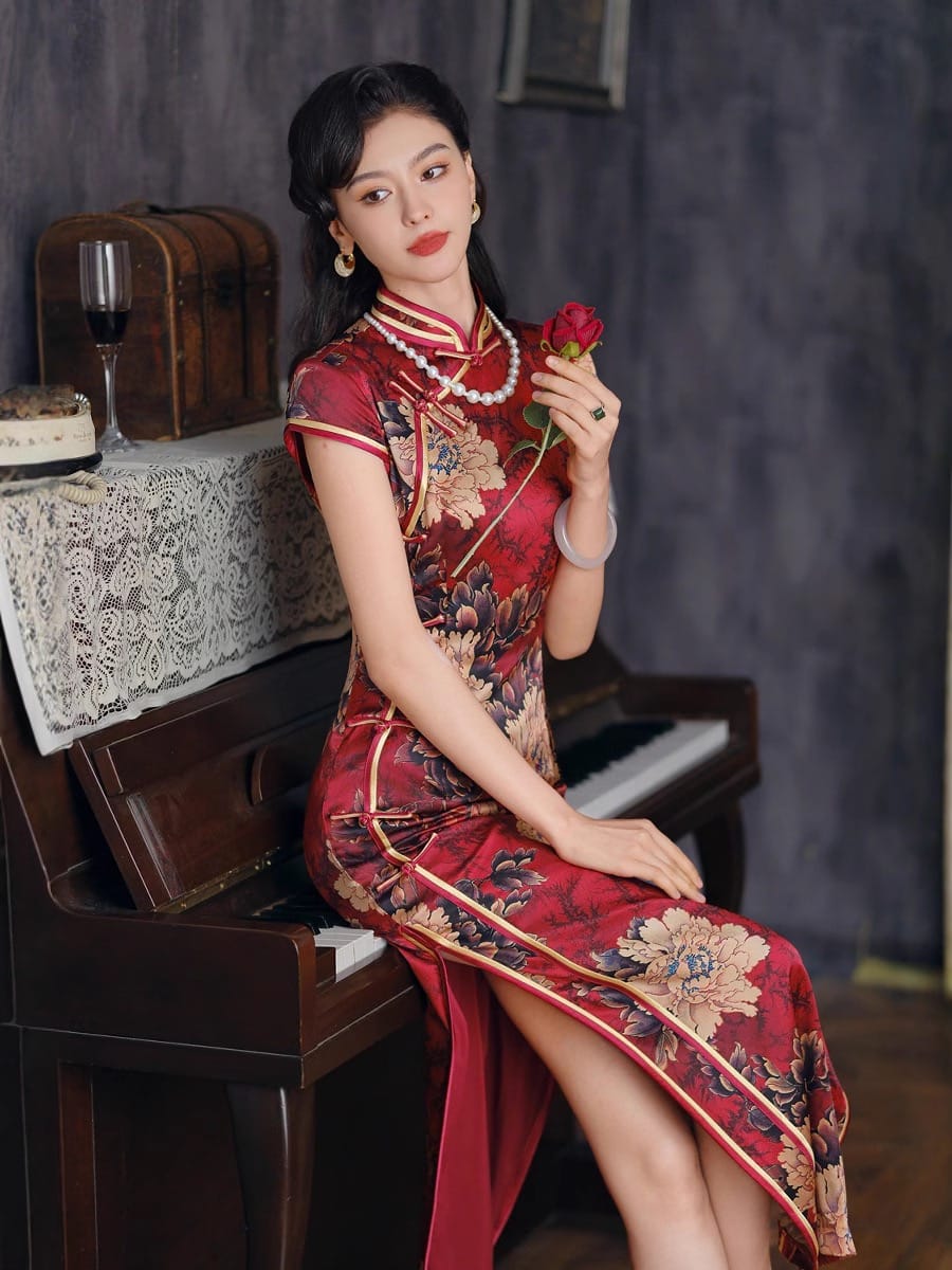 Beth and Brian Qipao-TL 19 Momme Pure Mulberry Silk Peony Bridal Qipao – Chinese Wedding Gown