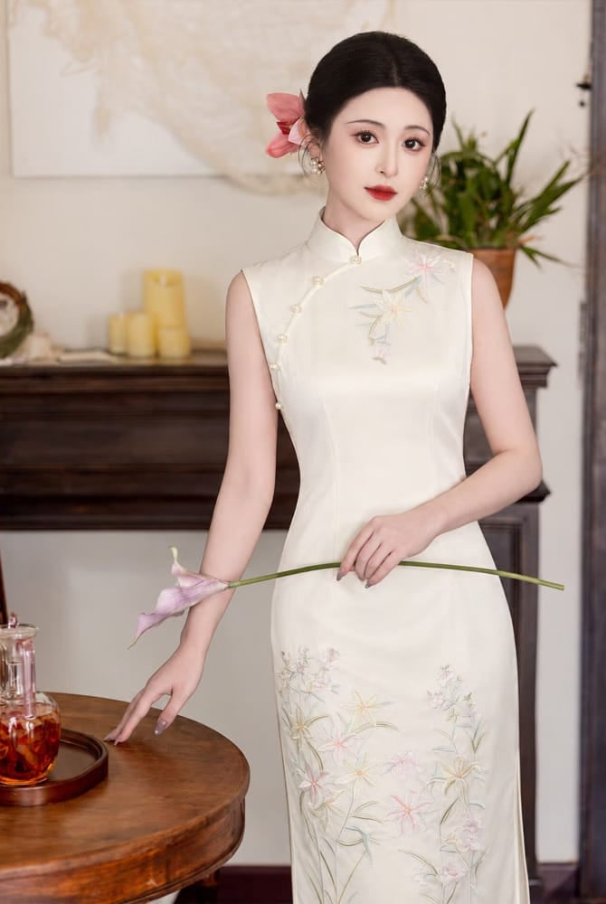 Beth and Brian Qipao-LSB Luna Beige Sleeveless Acetate Midi Cheongsam Dress