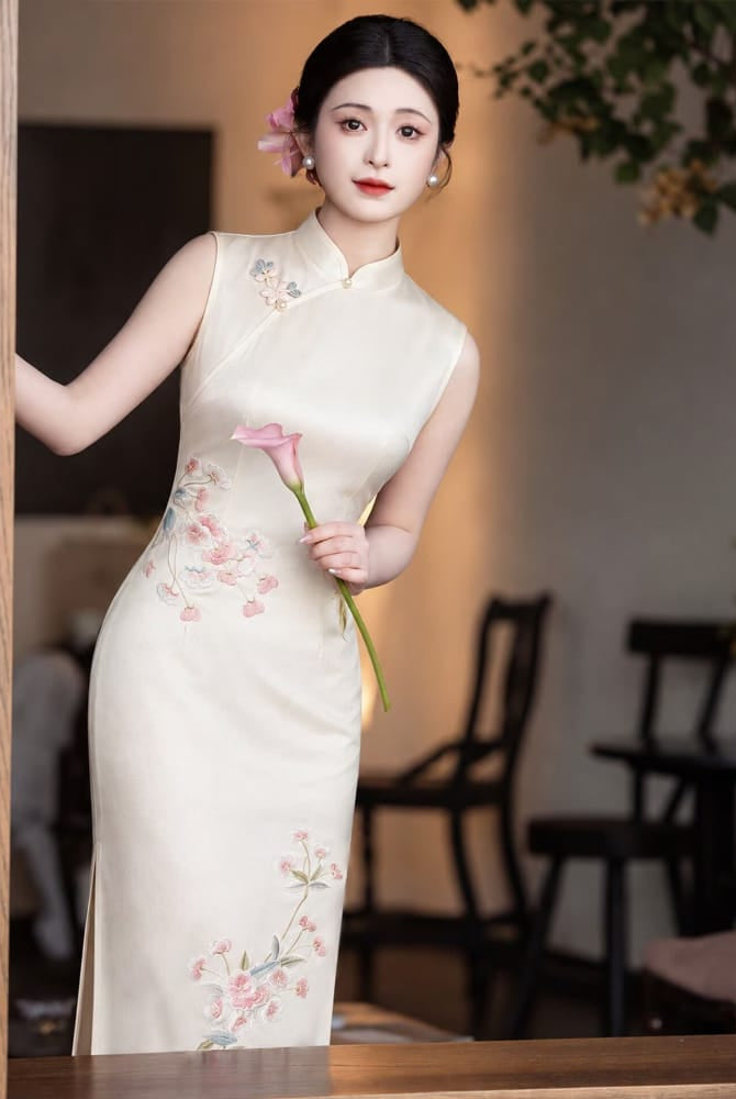 Beth and Brian Qipao-LSB White Sleeveless Acetate Cheongsam Dress