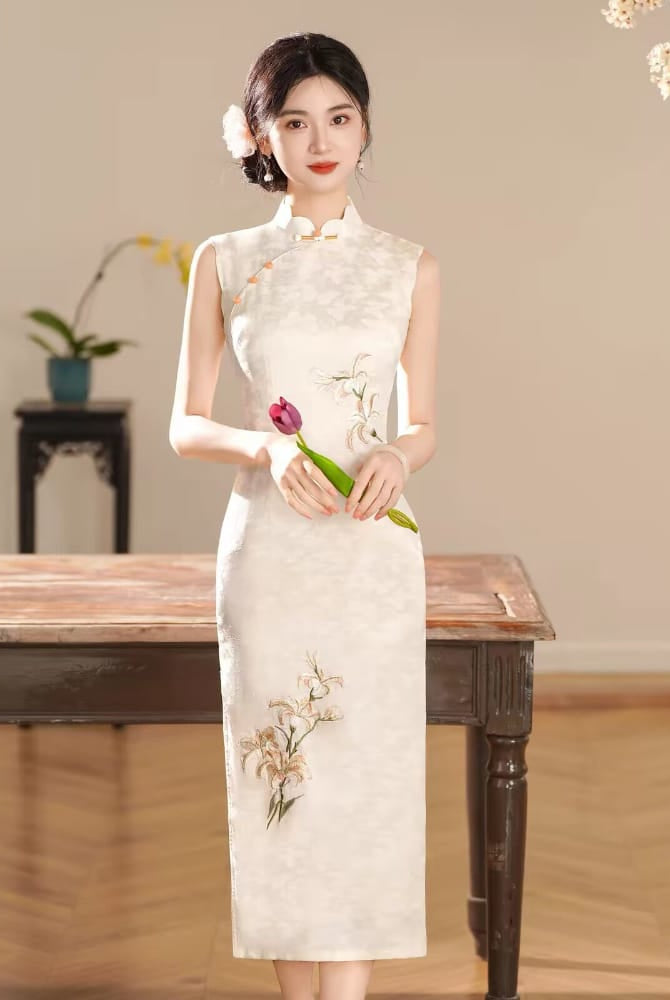 Beth and Brian Qipao-XSG Luna Beige Sleeveless Jacquard Midi Cheongsam Dress