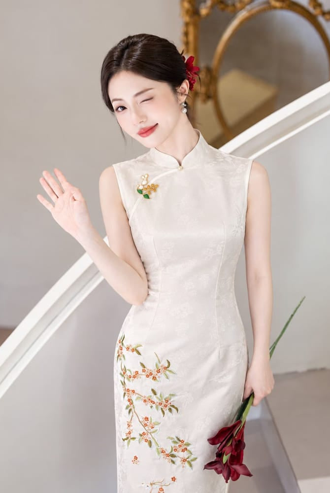 Beth and Brian Qipao-LSB Luna Beige Deer & Osmanthus Embroidery Midi Cheongsam