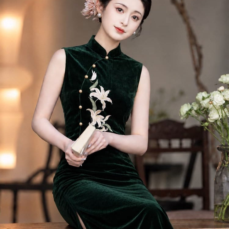 Beth and Brian Qipao-LSB Vivian Velvet Lily Embroidery Sleeveless Cheongsam