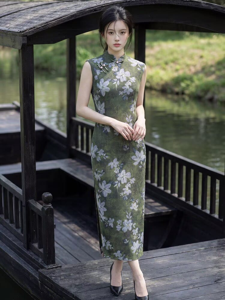 Beth and Brian Qipao-YG Chloe Green Sleeveless Floral Midi Cheongsam