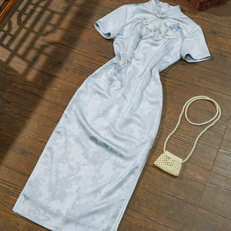 Beth and Brian Qipao-SCRJ Floral Embroidery Midi Cheongsam Dress