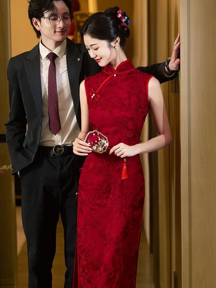 Beth and Brian Qipao - YB New Chinese style (新中式), wine red midi Cheongsam