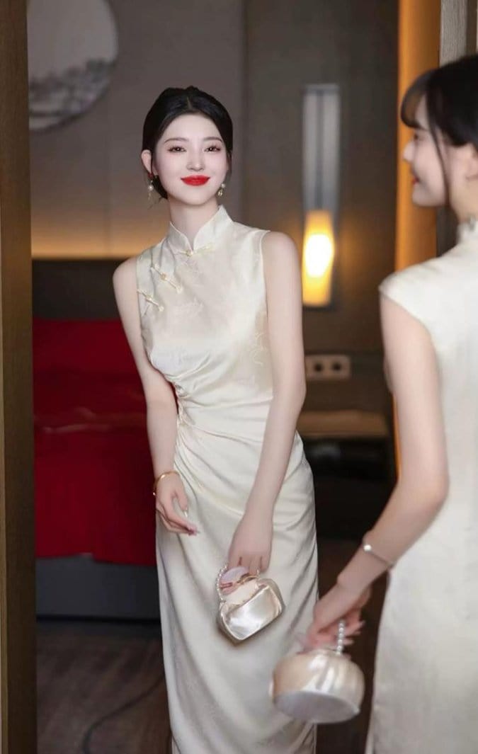 Beth and Brian Qipao-YBY Bridesmaid mid length Cheongsam
