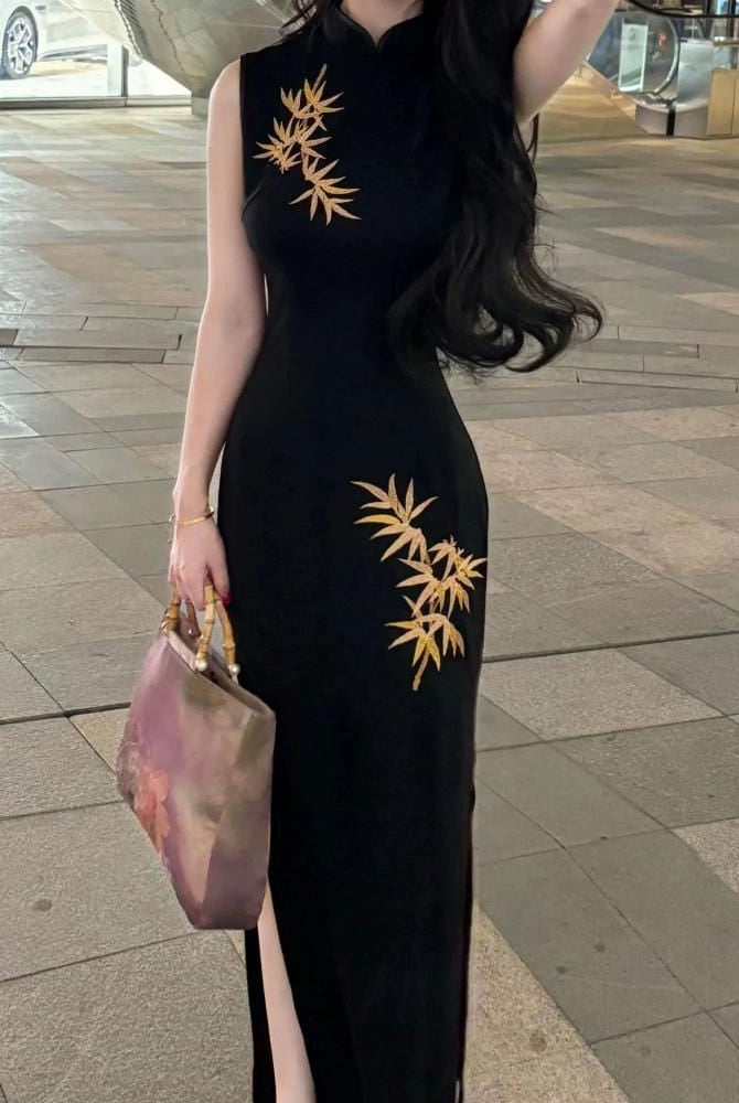 Beth and Brian Qipao-SHY New Chinese style (新中式), gold bamboo leaf pattern, long Cheongsam
