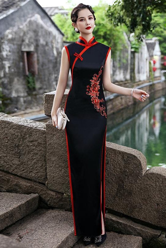 Floral embroidery, satin fabric long Qipao