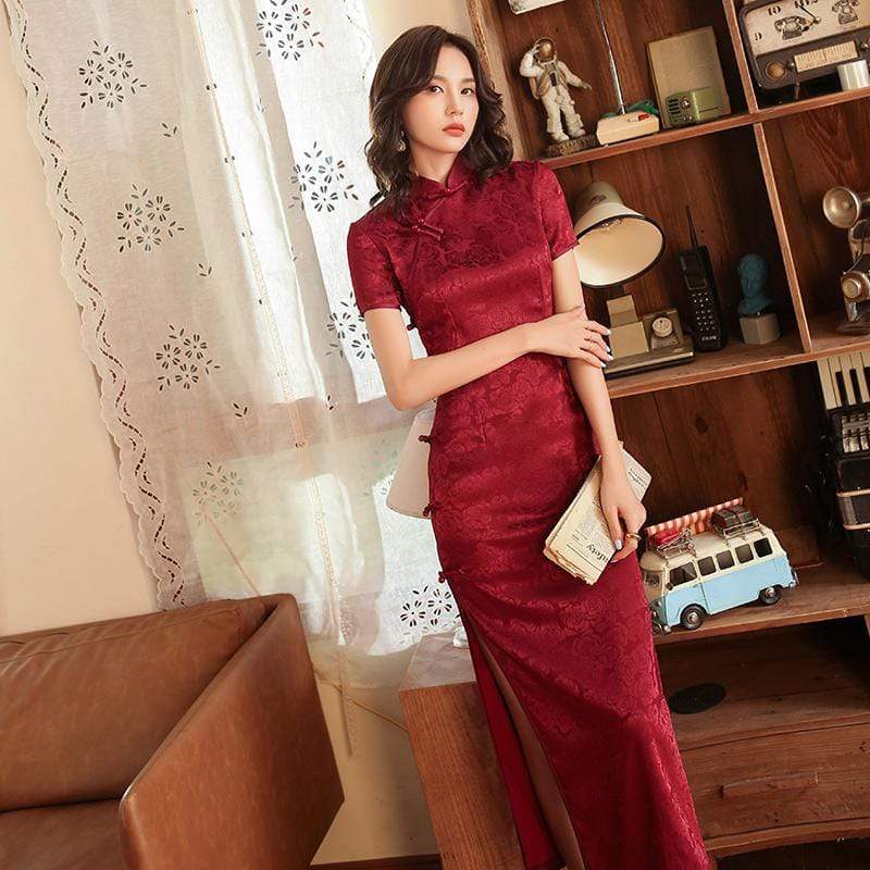 quality modern Qipao or a traditional Chinese Cheongsam