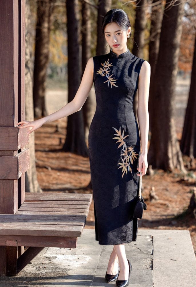 Beth and Brian Qipao-SYK New Chinese style (新中式), gold bamboo leaf long Cheongsam