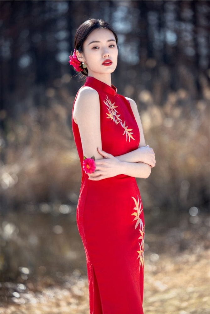 Beth and Brian Qipao-SYK New Chinese style (新中式), gold bamboo leaf long Cheongsam