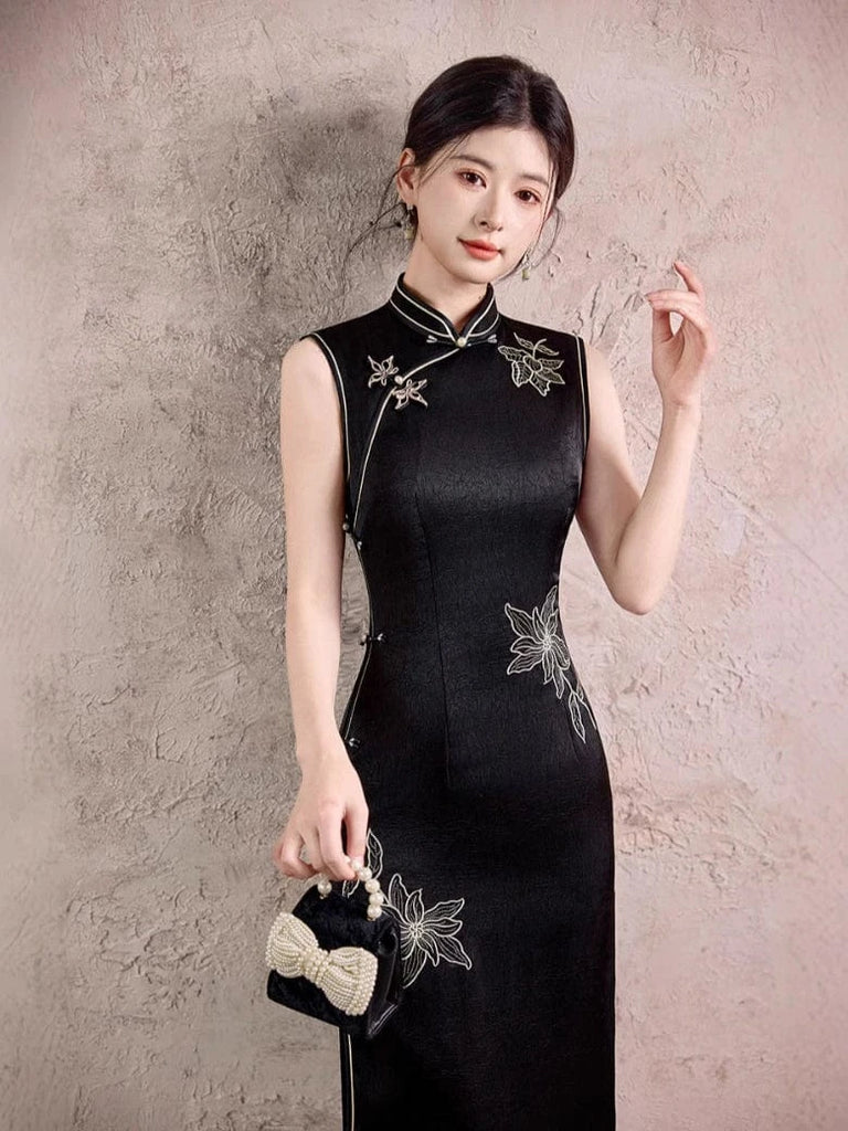 Beth and Brian Qipao-TX Floral pattern, black midi Cheongsam