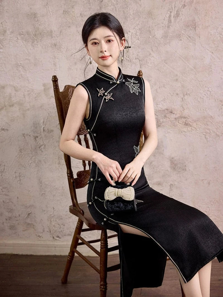 Beth and Brian Qipao-TX Floral pattern, black midi Cheongsam