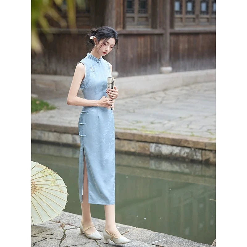 Beth and Brian Qipao-HY Jacquard satin, leaf pattern midi Cheongsam