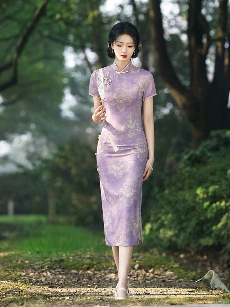 Beth and Brian Qipao-MYJ Floral pattern, satin fabric, light purple midi Cheongsam