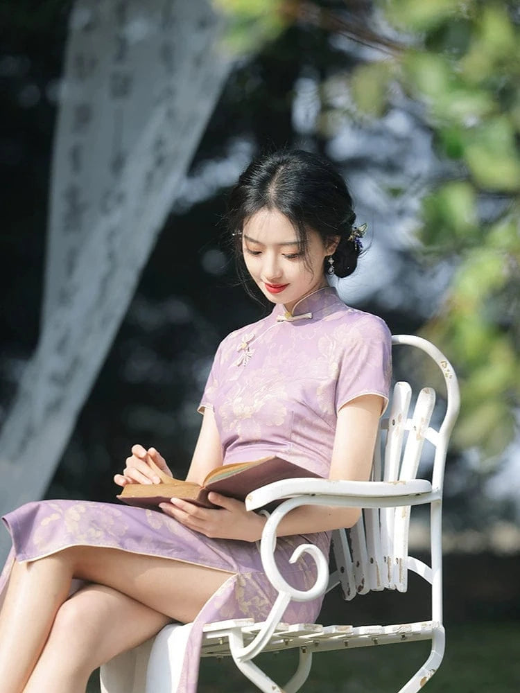 Beth and Brian Qipao-MYJ Floral pattern, satin fabric, light purple midi Cheongsam