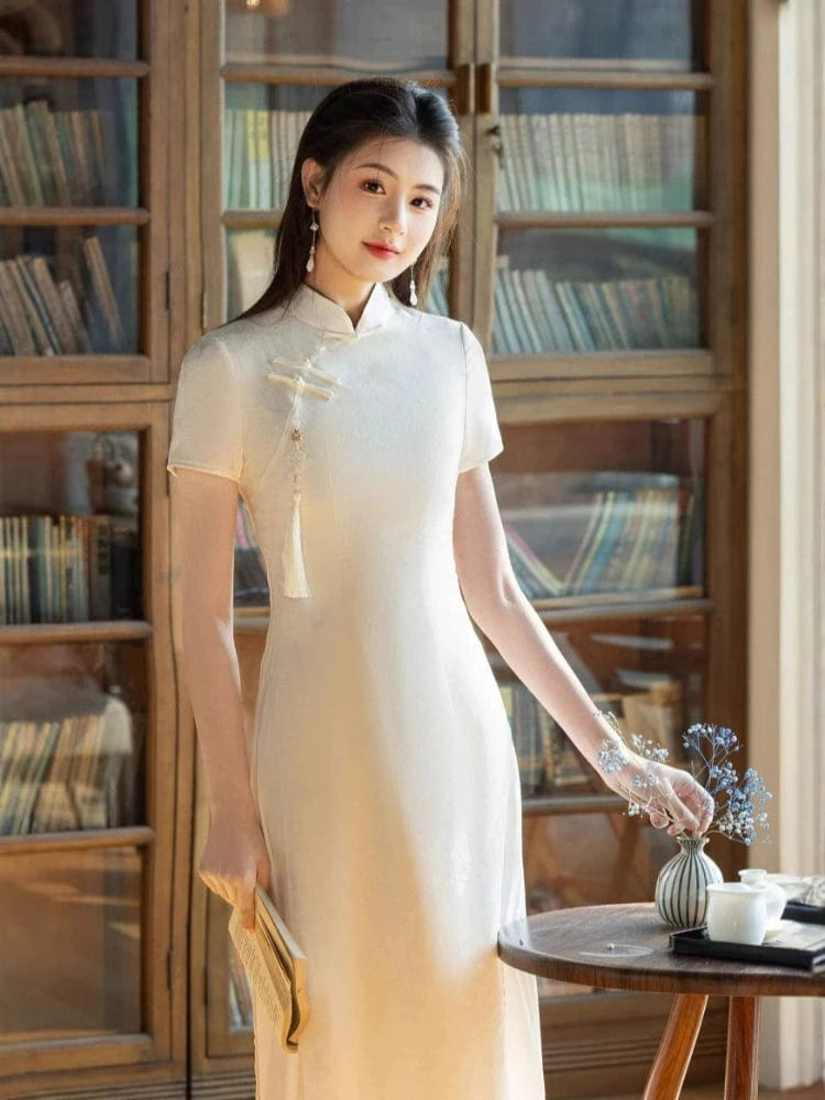 Beth and Brian Qipao-CZX Floral pattern, beige&red midi Ao dai