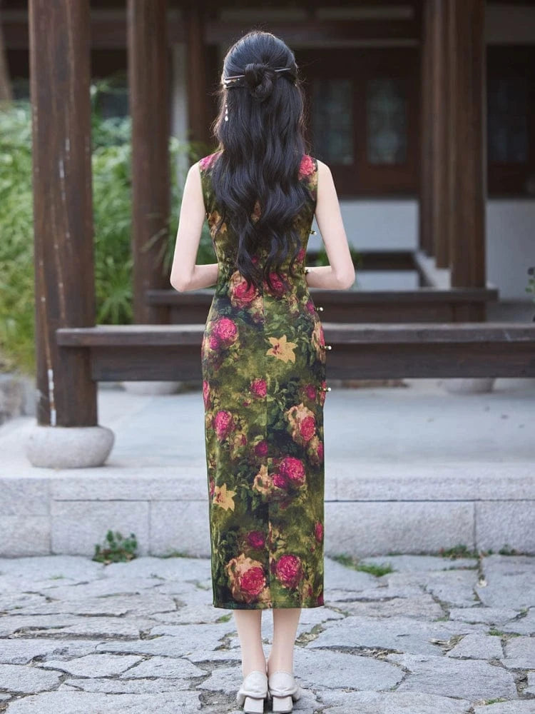 Beth and Brian Qipao-MYJ New Chinese style (新中式), floral pattern, green midi Cheongsam