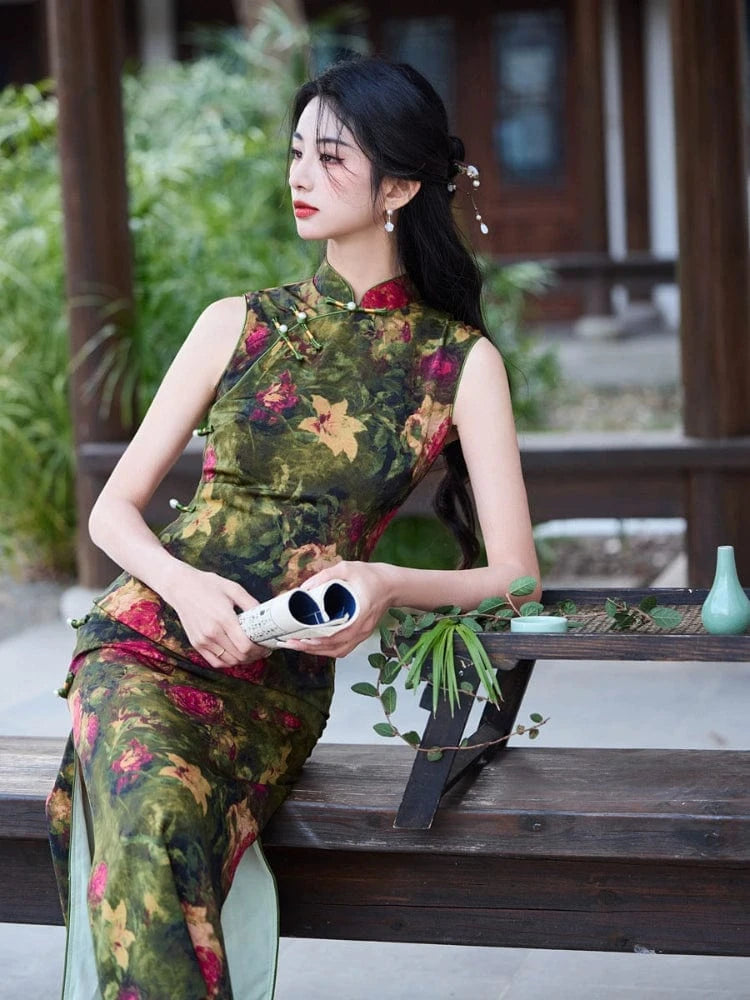 Beth and Brian Qipao-MYJ New Chinese style (新中式), floral pattern, green midi Cheongsam