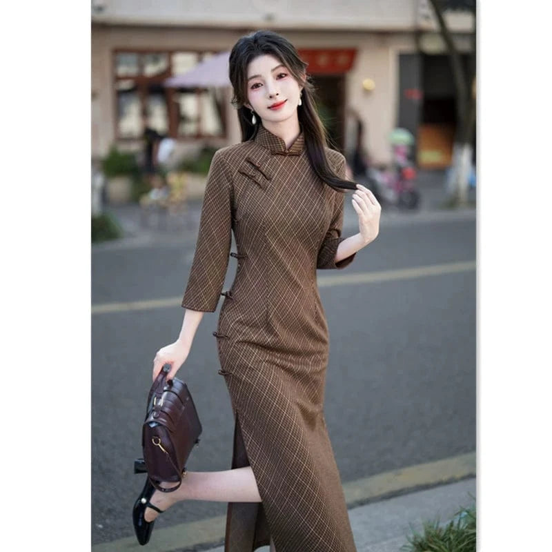 Beth and Brian Qipao-SYK Spring collection, brown knitting midi Cheongsam