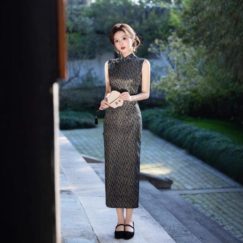 Beth and Brian Qipao-FRY Geometric pattern, grey-black long Cheongsam