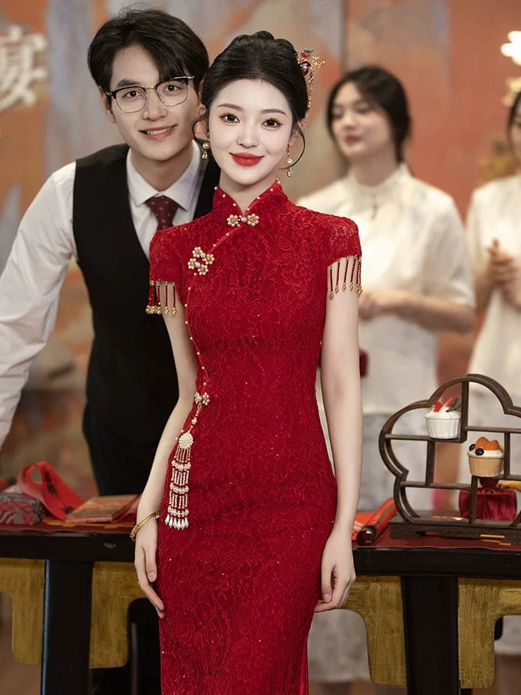 Beth and Brian Qipao-GR Floral pattern, wine red, lace mid-length Cheongsam