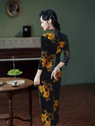 Beth and Brian Qipao-XL Floral pattern, velvet fabric midi Cheongsam