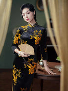 Beth and Brian Qipao-XL Floral pattern, velvet fabric midi Cheongsam