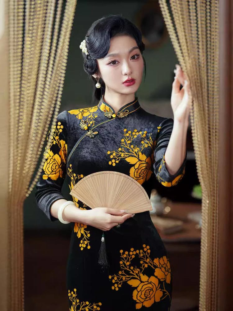 Beth and Brian Qipao-XL Floral pattern, velvet fabric midi Cheongsam
