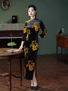 Beth and Brian Qipao-XL Floral pattern, velvet fabric midi Cheongsam