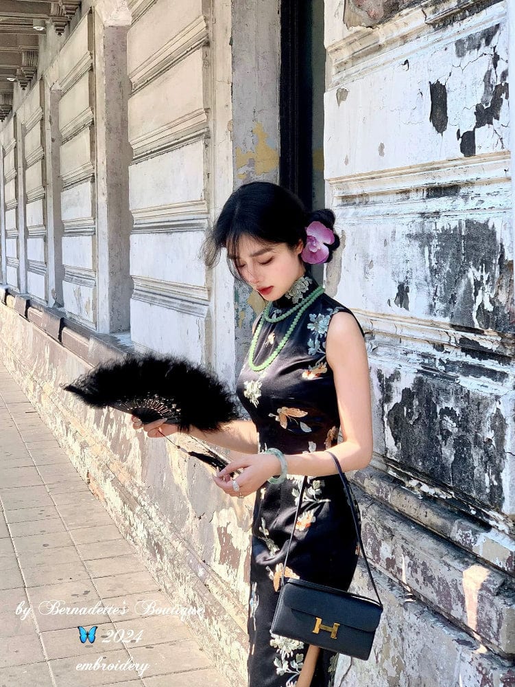 Beth and Brian Qipao-QZ Sleeveless, New Chinese style(新中式), black midi Cheongsam