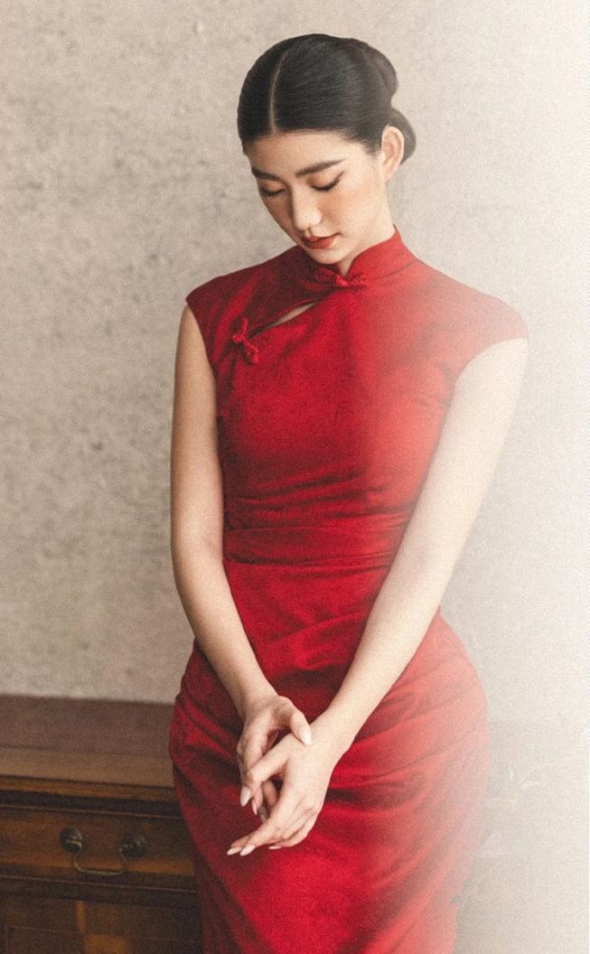 Beth and Brian Qipao-YST New Chinese style (新中式), floral pattern, long red Cheongsam