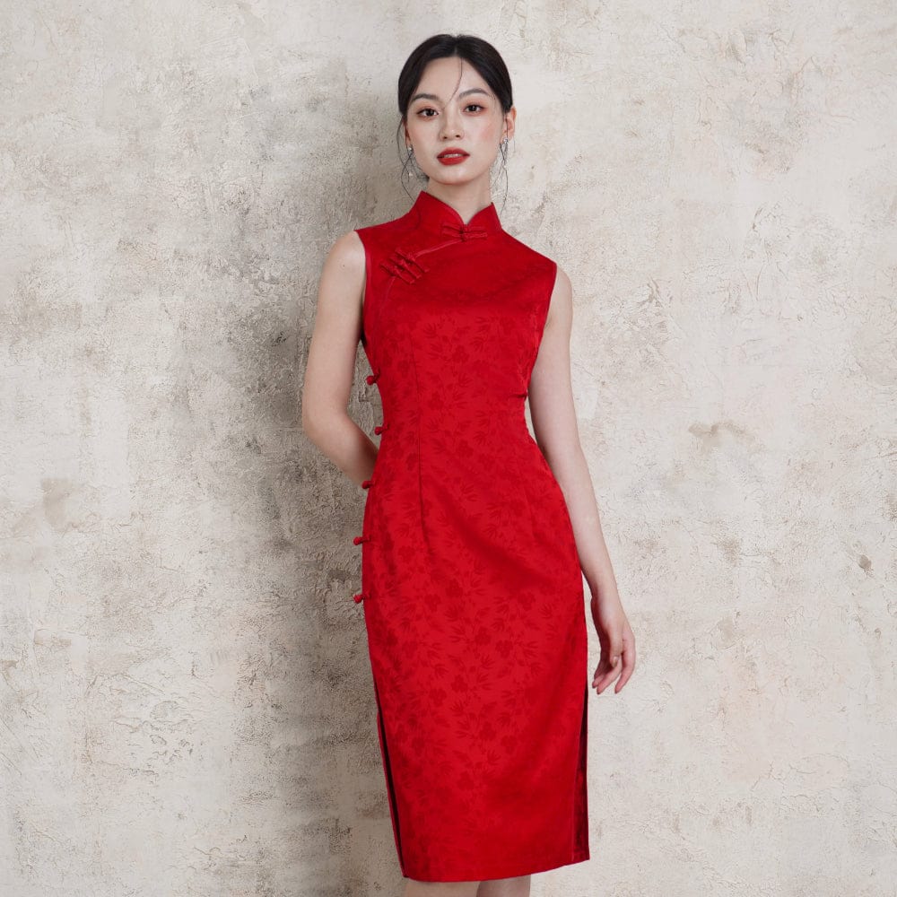 Beth and Brian Qipao-Exclusivedesigner Exclusive designer collection, sleeveless， satin red midi Qipao