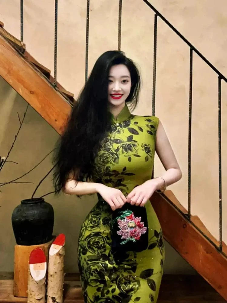 Beth and Brian Qipao-XL New Chinese style (新中式), green midi Cheongsam