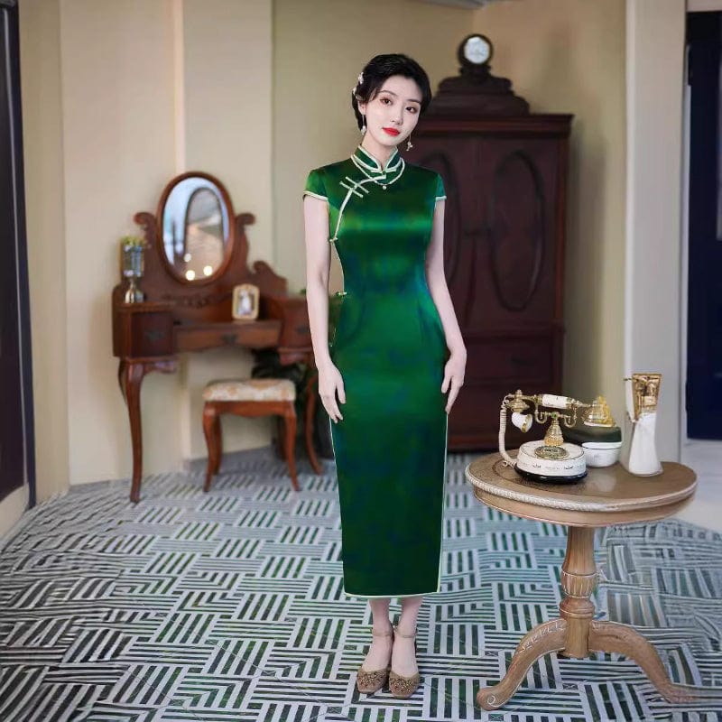 Beth and Brian Qipao-QXY Old Shanghai style, 19 mome mulberry silk,  high-end green long Cheongsam