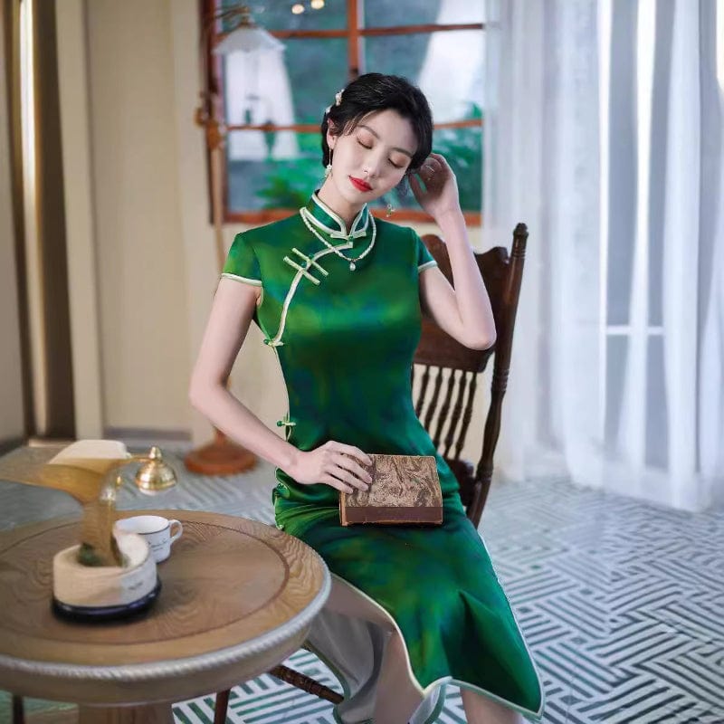 Beth and Brian Qipao-QXY Old Shanghai style, 19 mome mulberry silk,  high-end green long Cheongsam