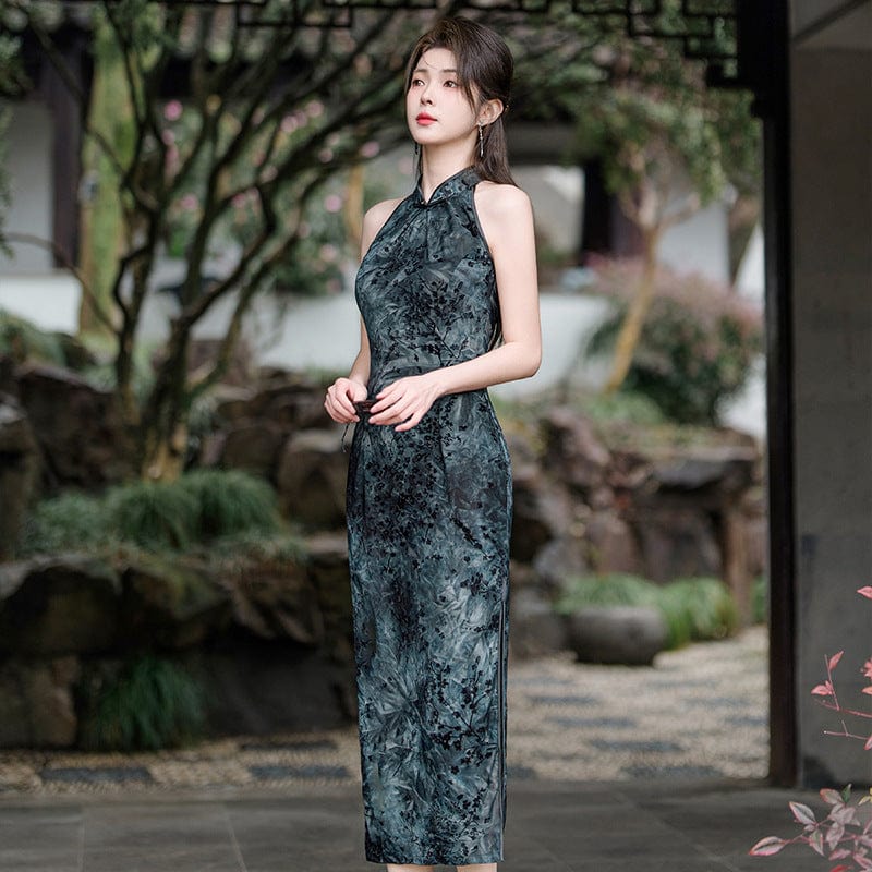 Beth and Brian Qipao-JLM New Chinese style (新中式), velvet midi Cheongsam