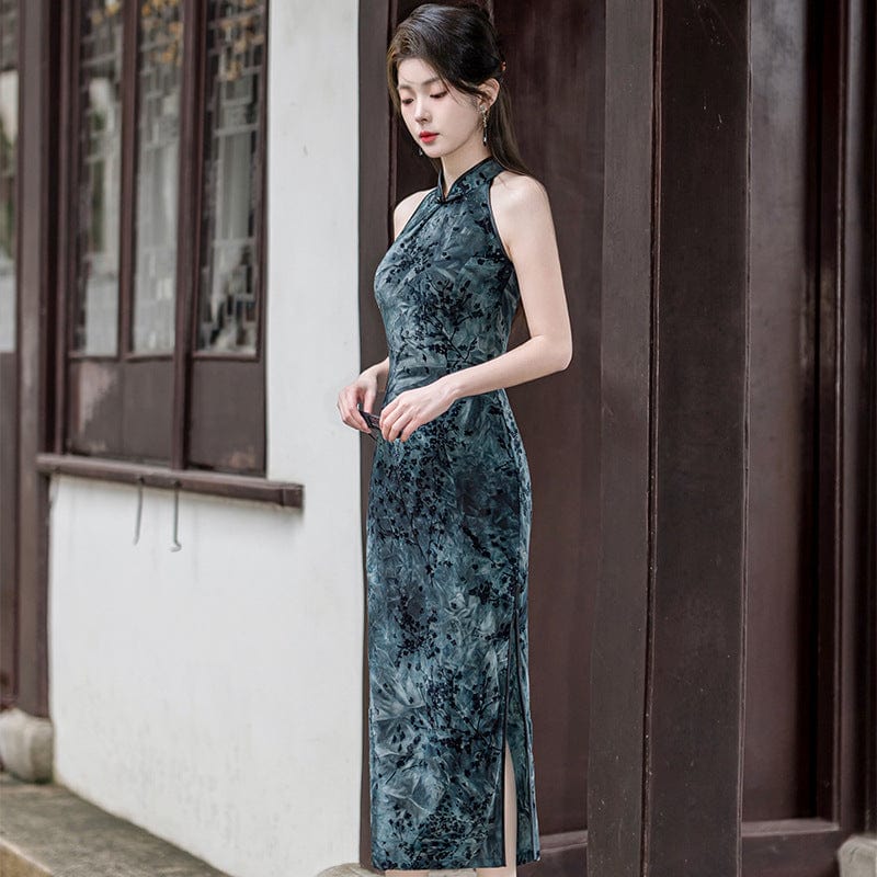 Beth and Brian Qipao-JLM New Chinese style (新中式), velvet midi Cheongsam