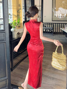 Beth and Brian Qipao-LSB Sleeveless, New Chinese style(新中式), red long Cheongsam