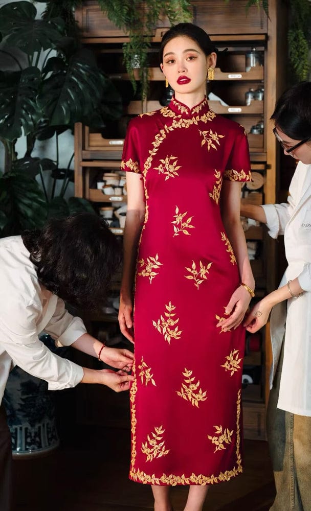 Beth and Brian Qipao-DW High-end, floral pattern, wedding red midi Cheongsam