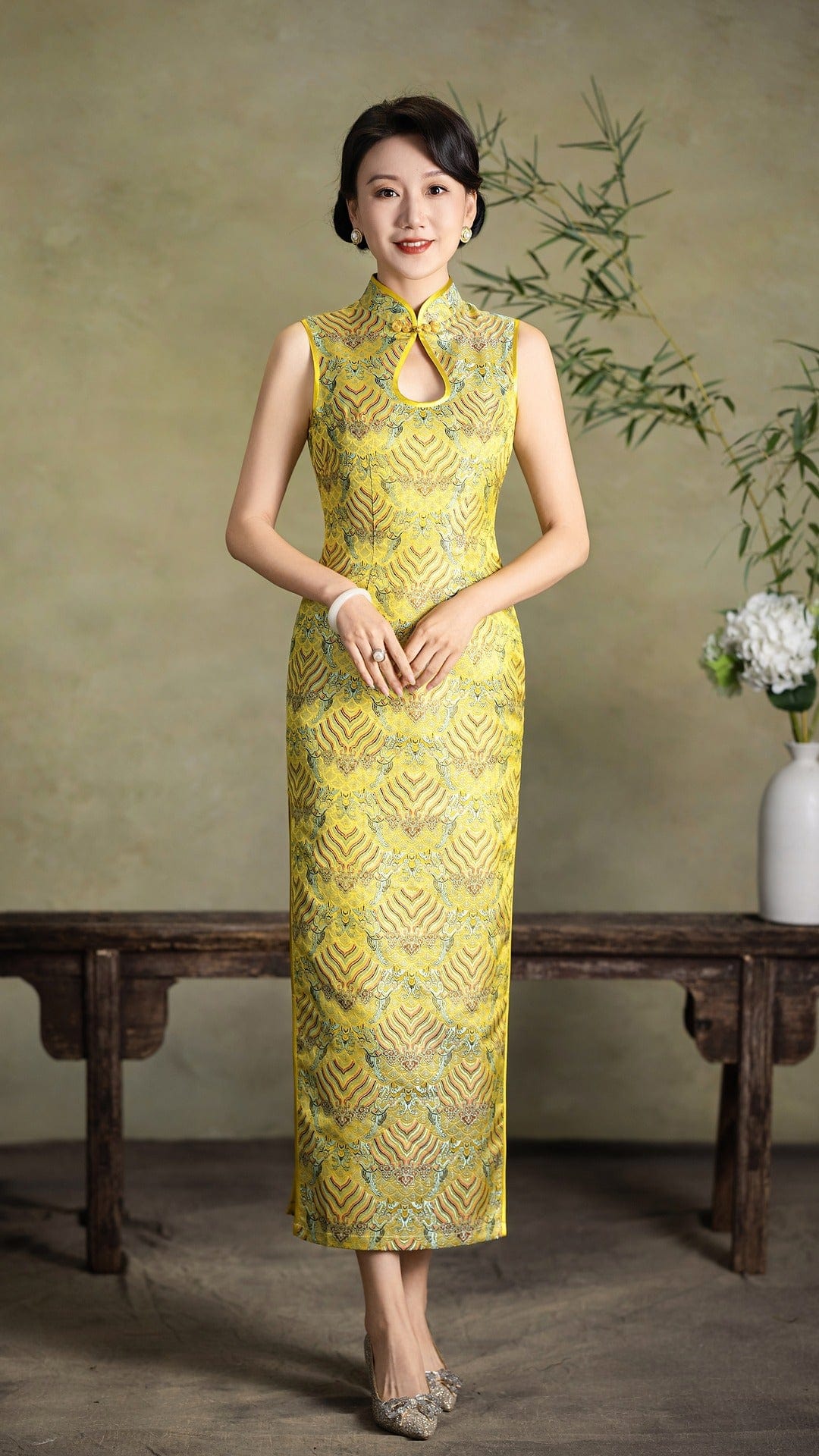 Beth and Brian Qipao-Exclusivedesigner Exclusive designer collection, wave pattern, water drop collar long Qipao