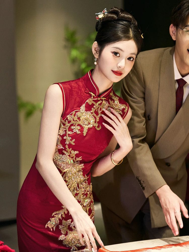 Beth and Brian Qipao-GR Sleeveless, floral embroidery, wedding red midi Cheongsam